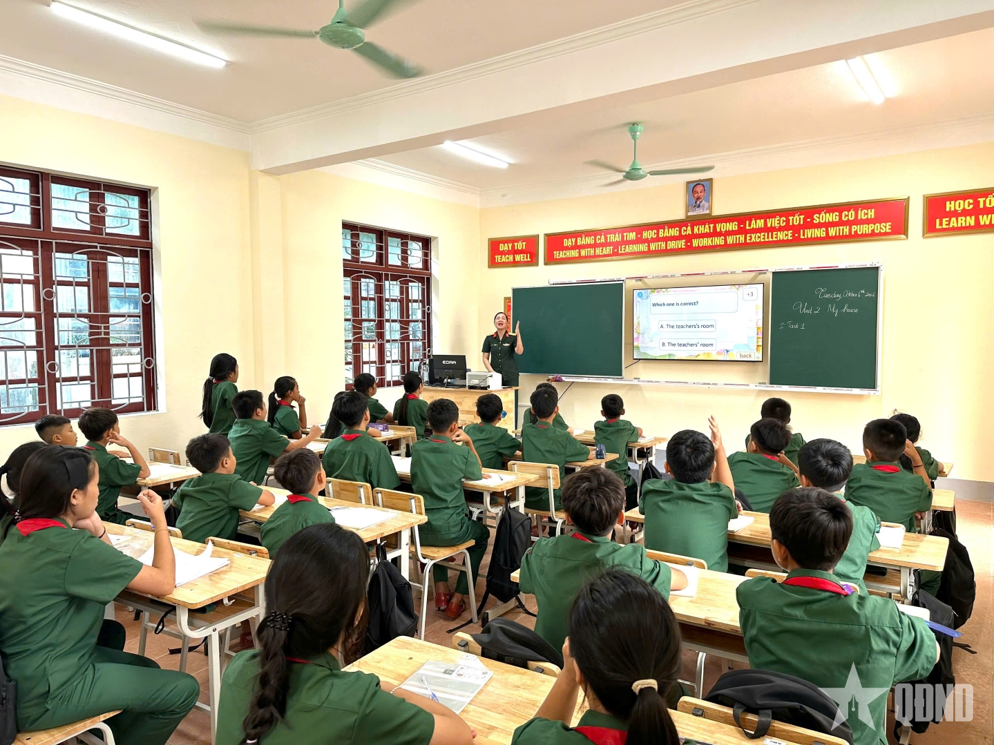 Mở đường cho tương lai tươi sáng